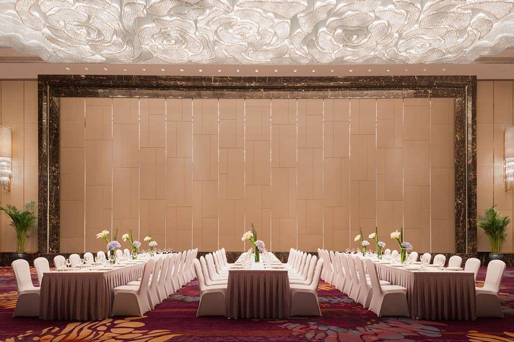 Wanda Realm Fushun Hotel Facilities photo